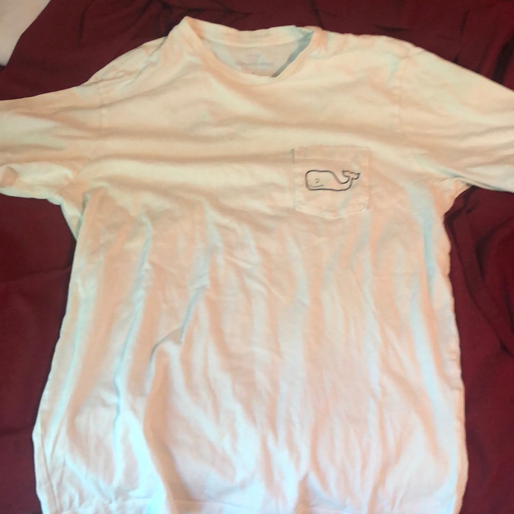 Vineyard vines white t shirt